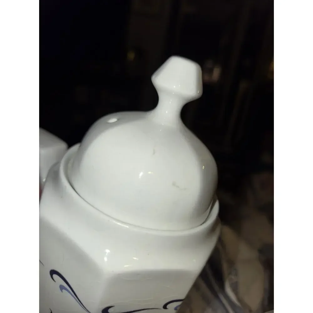 vintage grindley ascot avon blue coffee pot england satin white ironstone 2-6